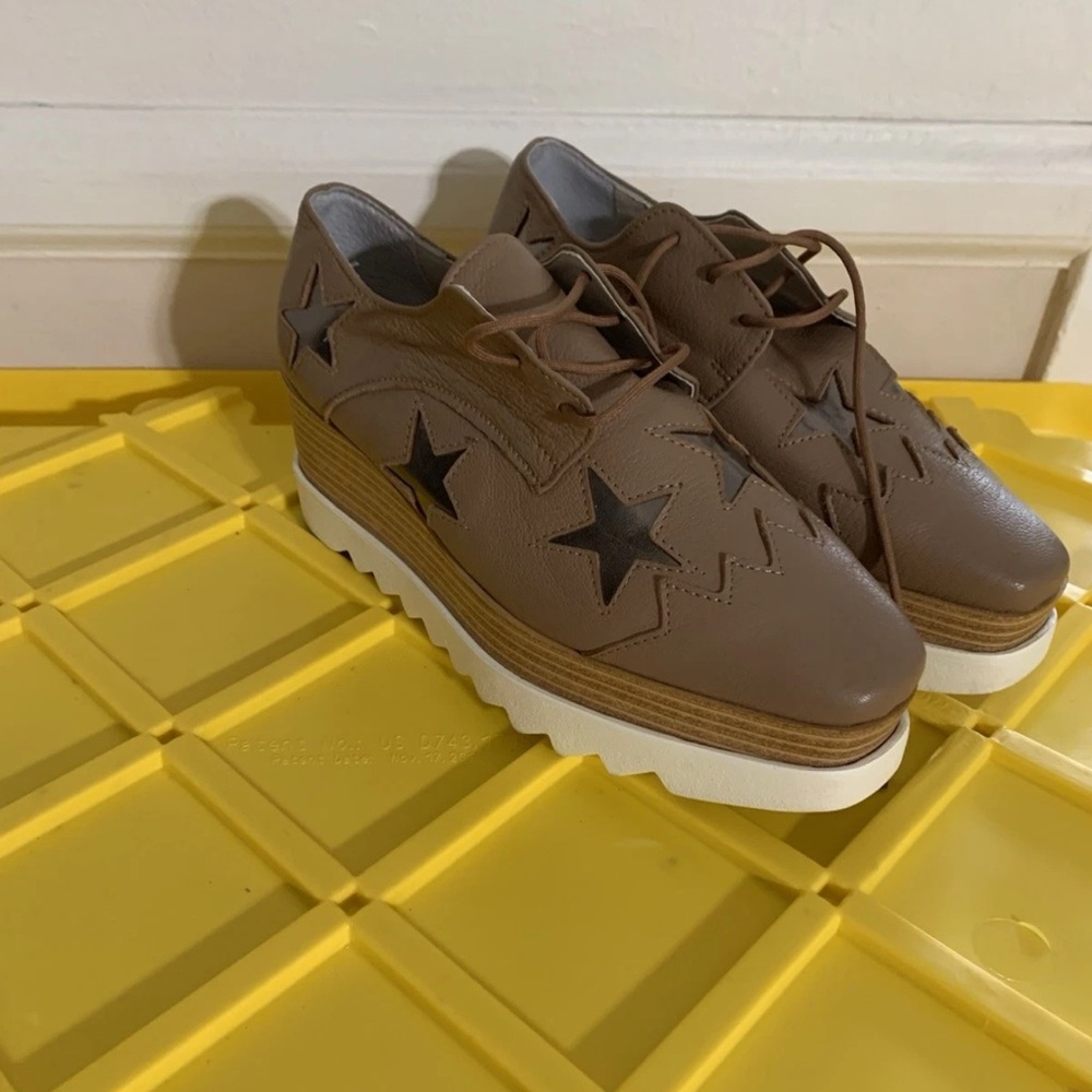 Soyou Korean Style Shoes Size 5.5 Women Or Size 225 Korean Platform Stars Shoes